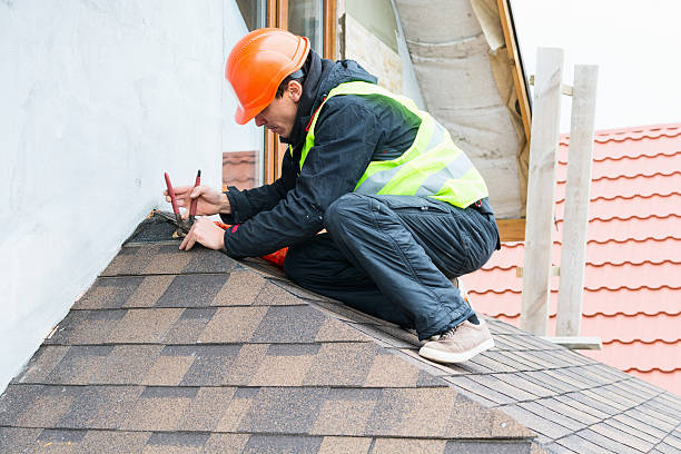 Best Roof Gutter Cleaning  in New London, CT